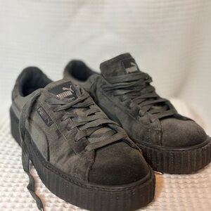 Rihanna Puma x Fenty Glacier Gray Velvet Platform Sneakers Creepers